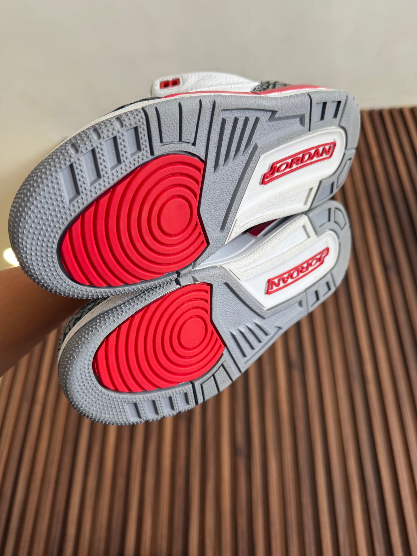 J3 Fire red 4Mx