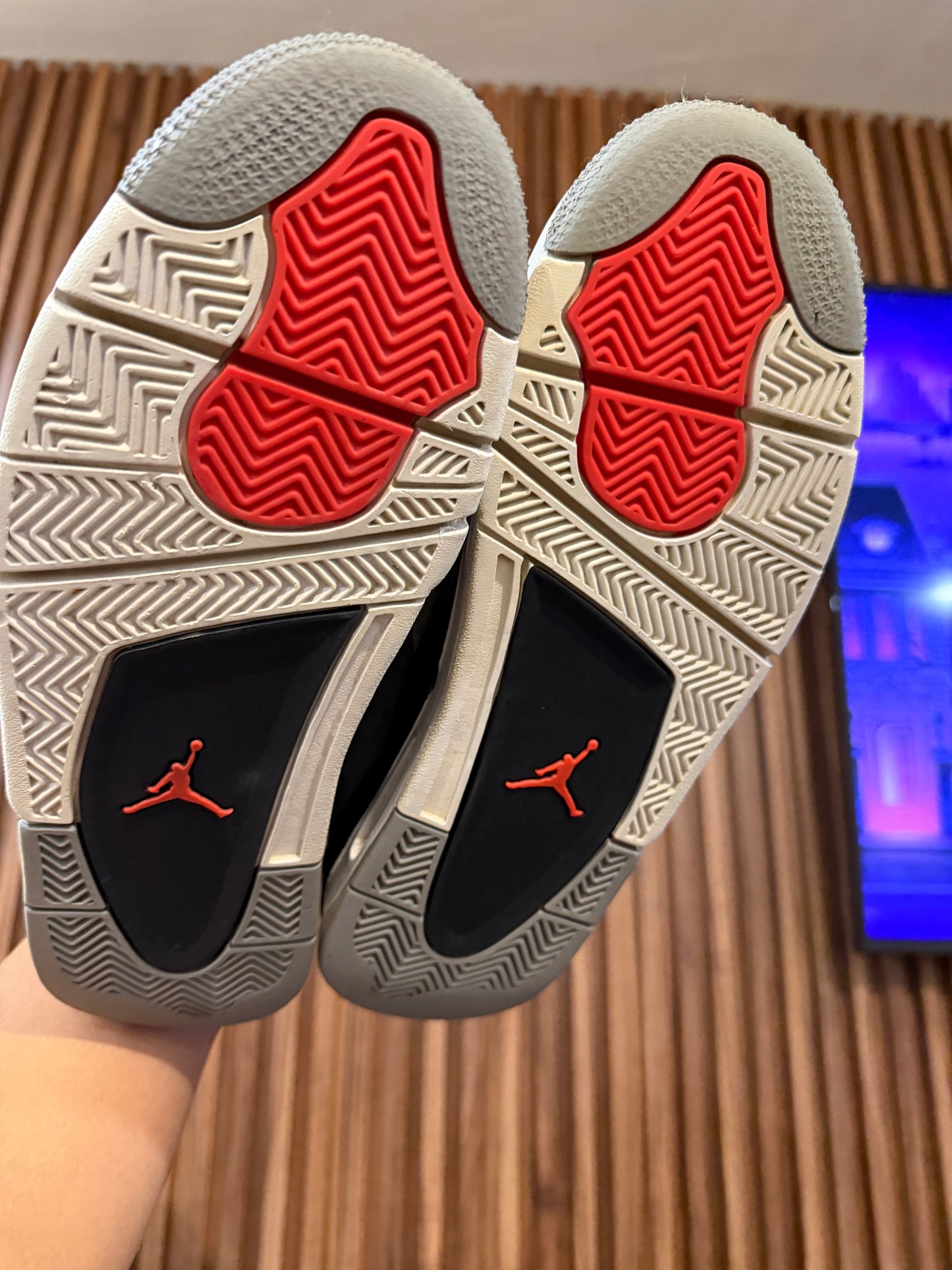 J4 Fire red 7Mx