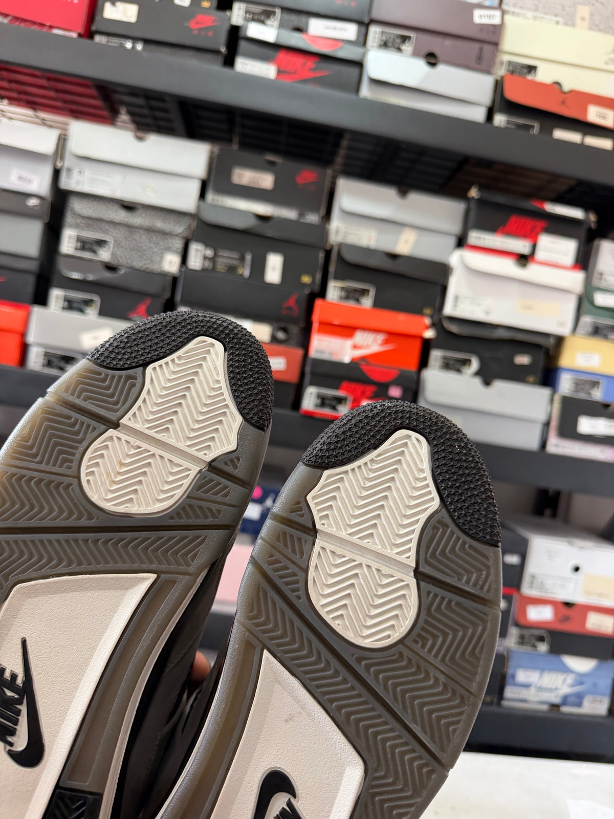 J4 Cave 8.5Mx