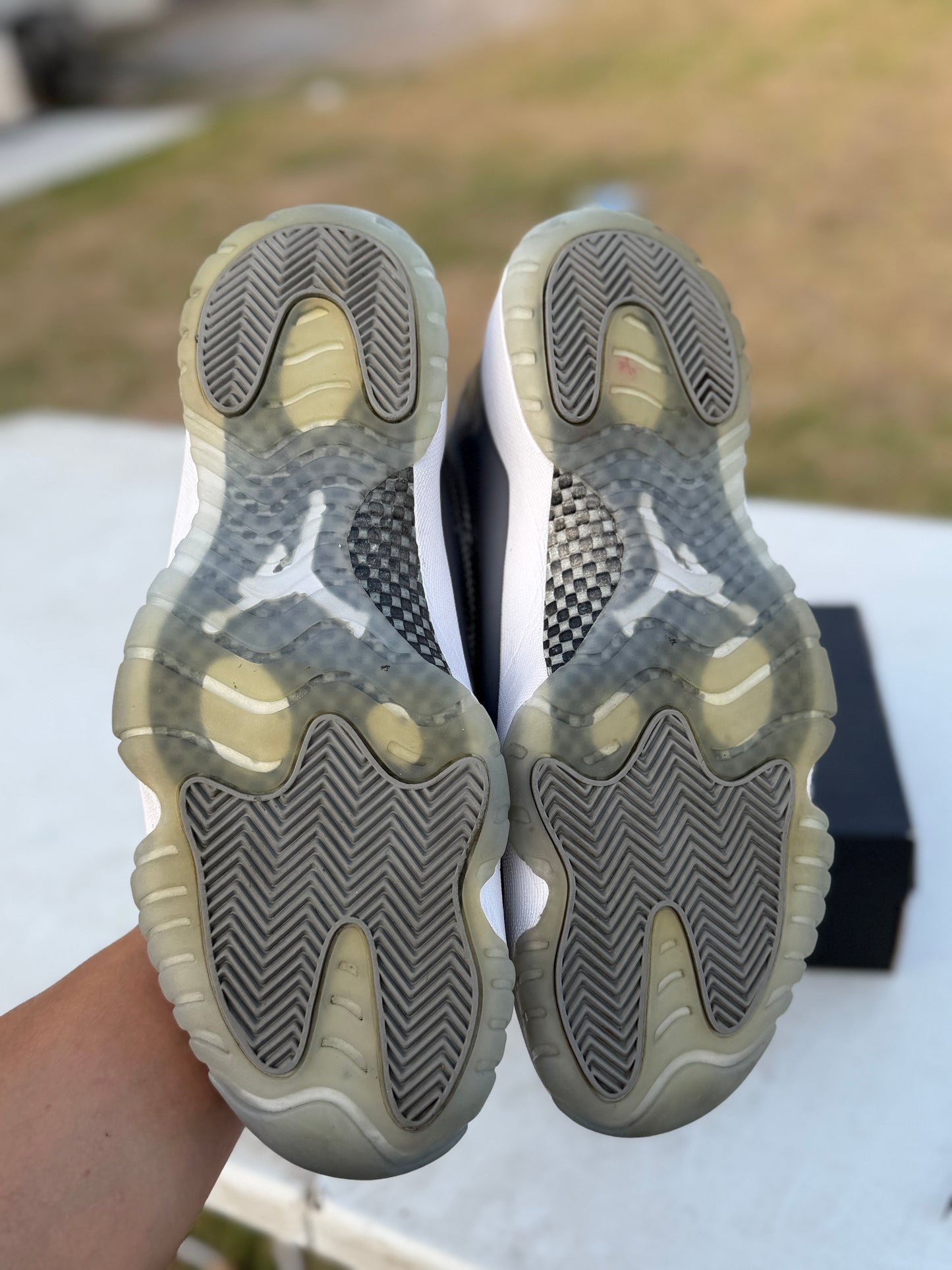 J11 Cool grey 10Mx