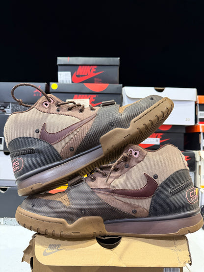 Trainer Travis 10Mx