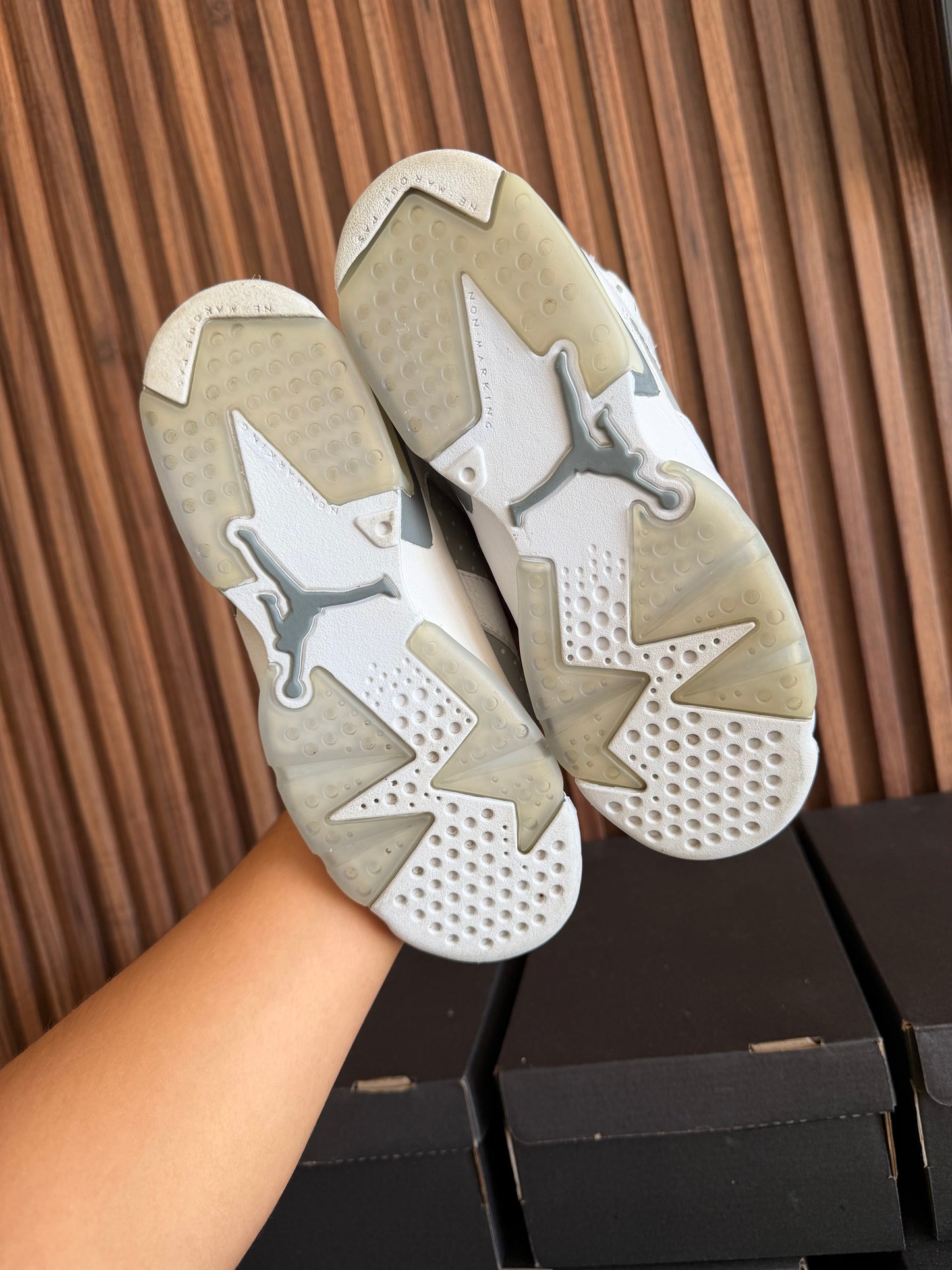 J6 Cool grey 3Mx