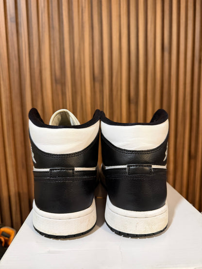 J1 Mid Black 5.5Mx