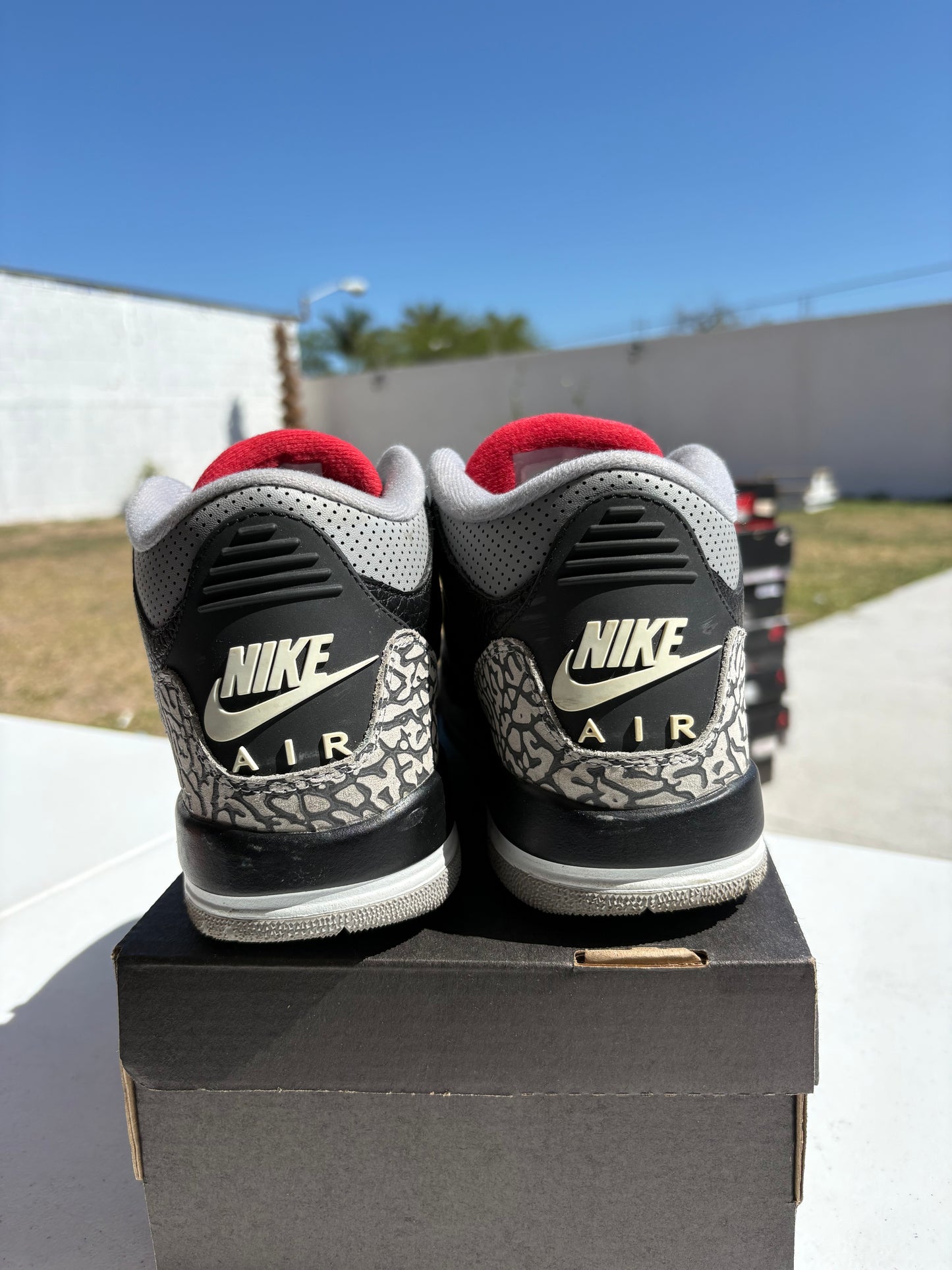 J3 Black Cement 3.5Mx