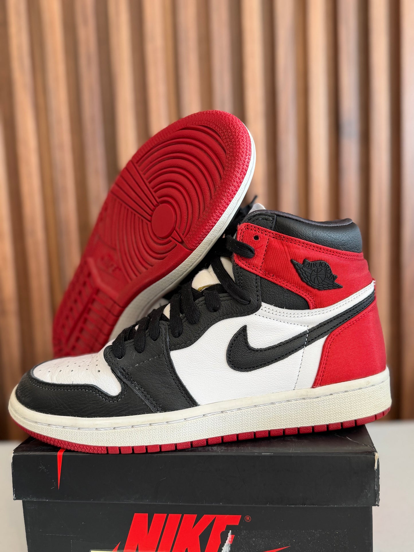 J1 Satin 5Mx