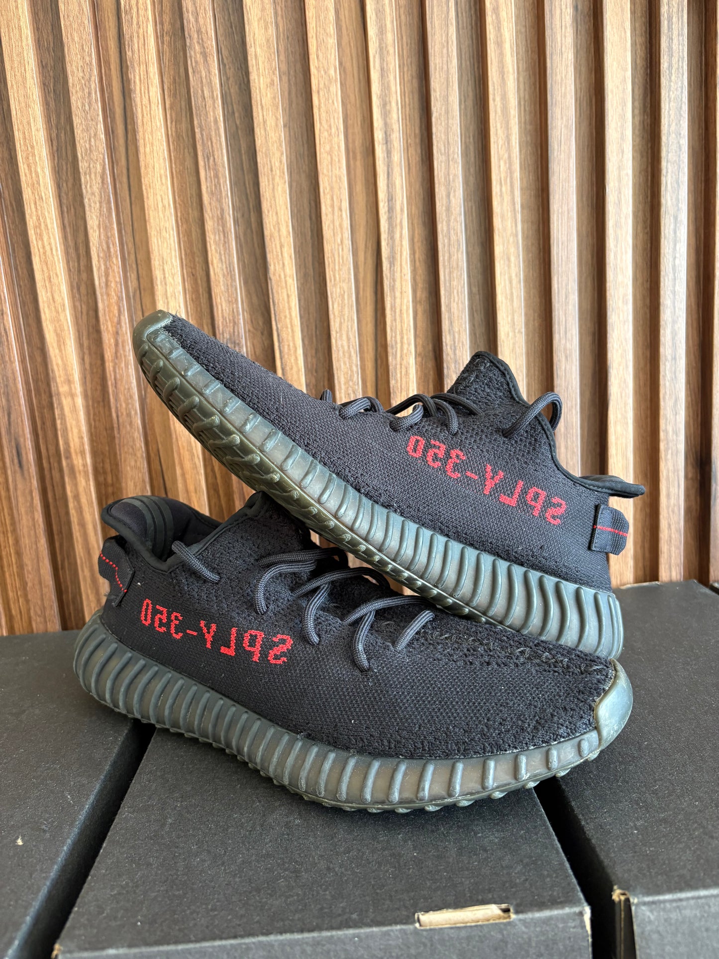 Yeezy Bred 8.5Mx