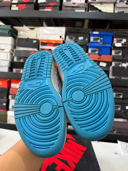 J1 Off-White Unc 8Mx