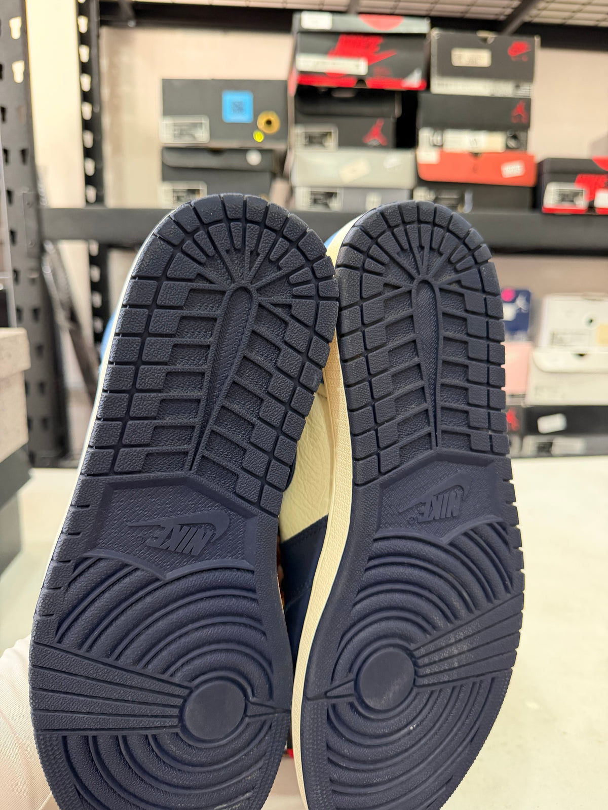 J1 Obsidian 9Mx