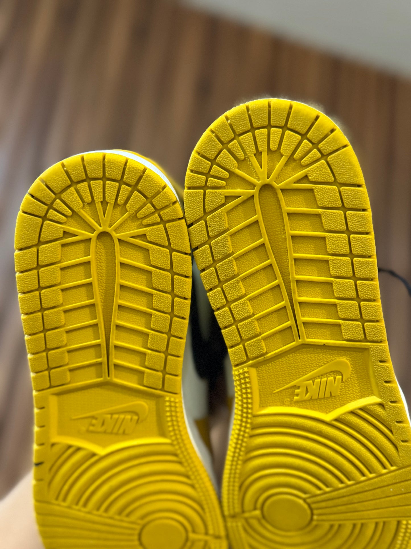 J1 Ochre 5Mx